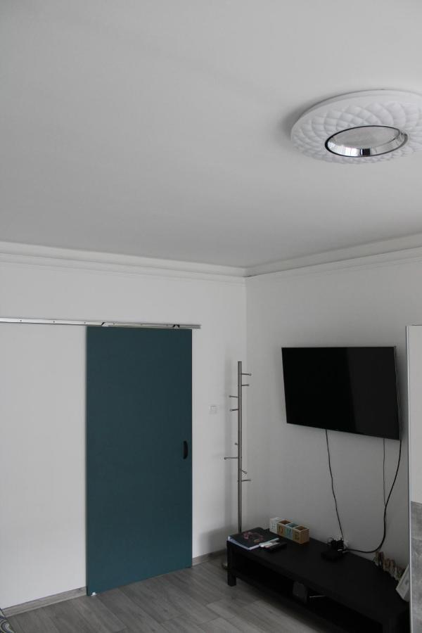 ミシュコルツIzzy Apartamentアパートメント エクステリア 写真