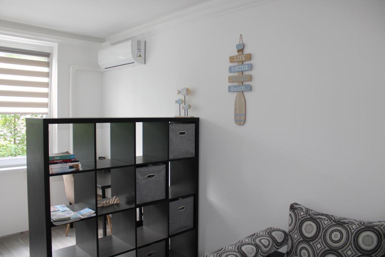 ミシュコルツIzzy Apartamentアパートメント エクステリア 写真